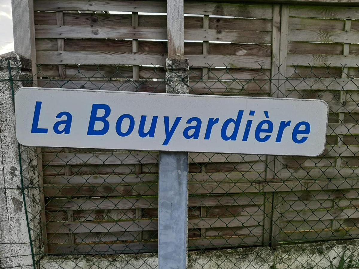 La Bouyardiere Saint-Mars-d'Egrenne ภายนอก รูปภาพ